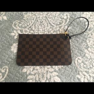 Authentic Louis Vuitton Neverful MM POUCH